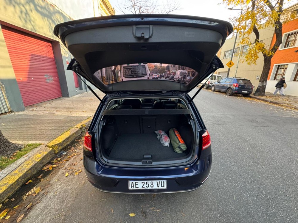 Volkswagen Golf Highline — foto 7